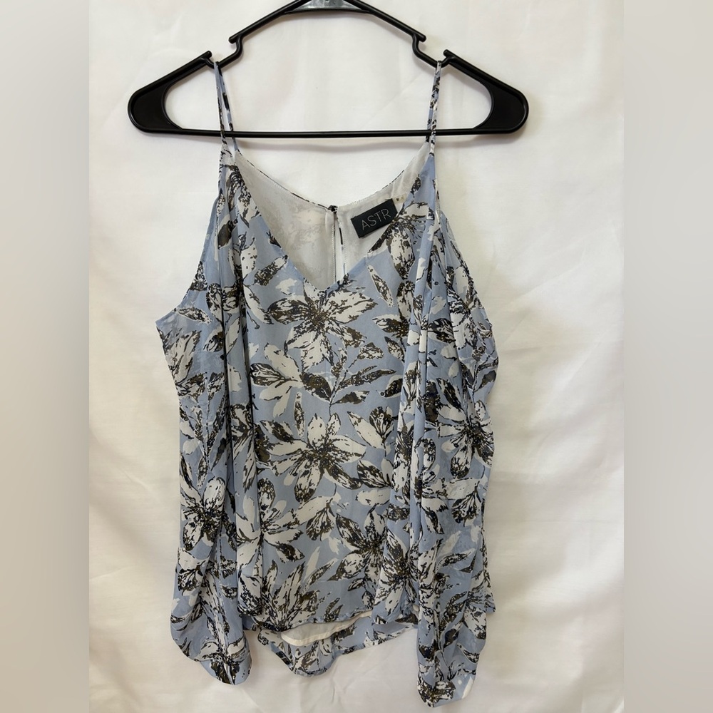 ASTR Blue Multicolor Floral Print‎ Cold Shoulders Bohemian Blouse Size Medium